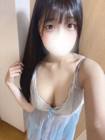 ほの 素人系巨乳ドM清楚系女子さんの写真