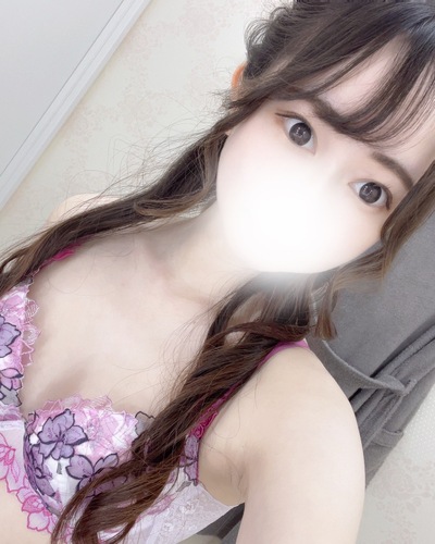 おとね 色白モチ肌アイドル系合法ロリさんの写真