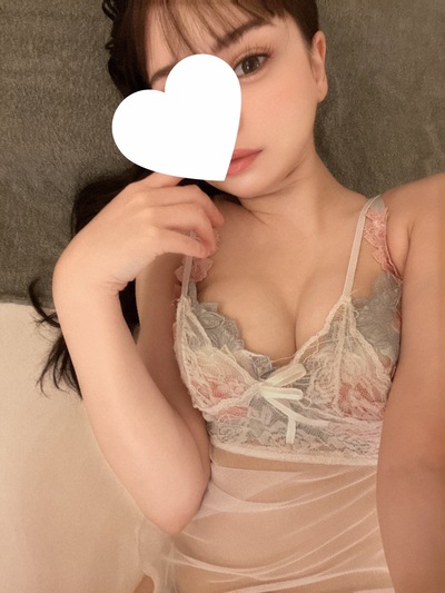 えれな ハーフ系スレンダー巨乳爆美女(おすすめ)さんの写真